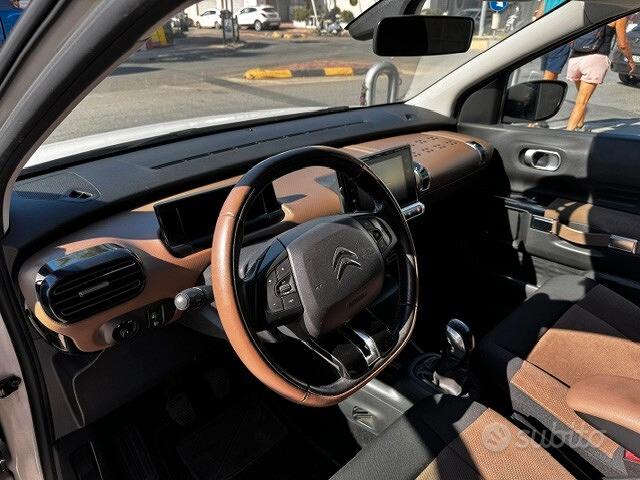 
								Citroen C4 Cactus BlueHDi 100 Shine full									