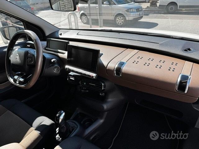 
								Citroen C4 Cactus BlueHDi 100 Shine full									