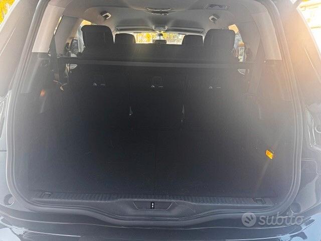 
								Citroen C4 Picasso BlueHDi 120 S&S Shine full									