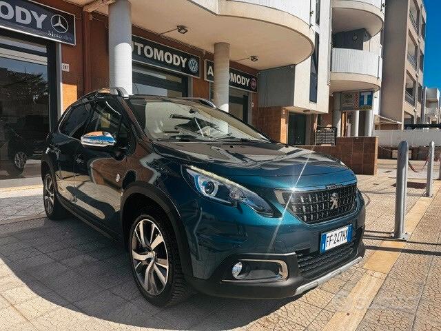 
								Peugeot 2008 BlueHDi 120 S&S Crossway full									