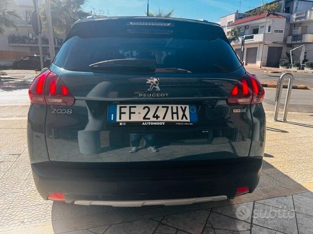 
								Peugeot 2008 BlueHDi 120 S&S Crossway full									