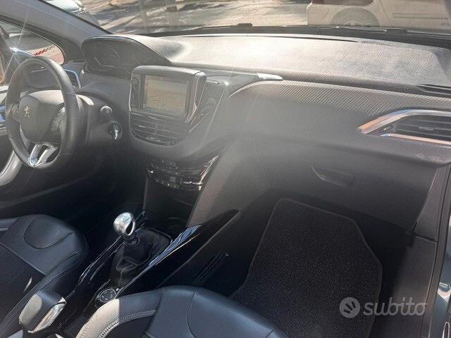 
								Peugeot 2008 BlueHDi 120 S&S Crossway full									