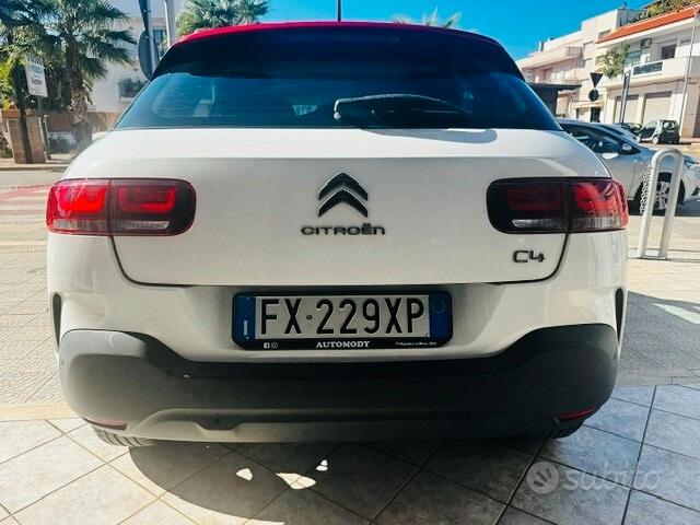 
								Citroen C4 Cactus BlueHDi 100 S&S Shine full									