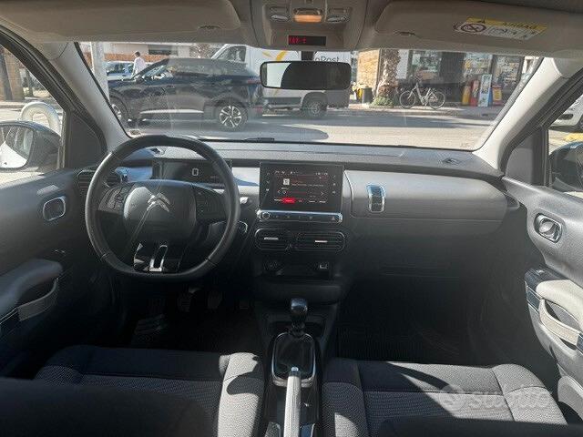 
								Citroen C4 Cactus BlueHDi 100 S&S Shine full									