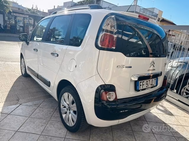 
								Citroen C3 Picasso BlueHDi 100 Exclusive full									