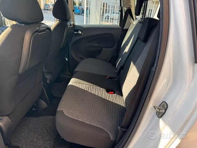 
								Citroen C3 Picasso BlueHDi 100 Exclusive full									