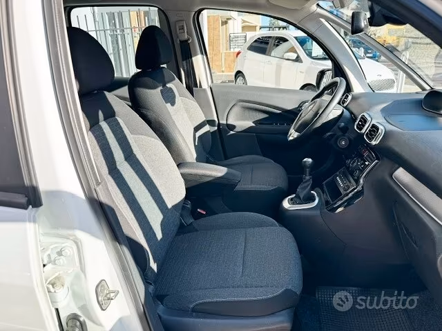 
								Citroen C3 Picasso BlueHDi 100 Exclusive full									