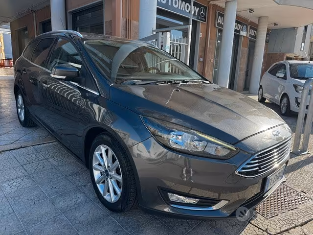 
								Ford Focus 1.5 TDCi 120 CV Start&Stop SW Titanium full									