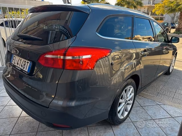 
								Ford Focus 1.5 TDCi 120 CV Start&Stop SW Titanium full									
