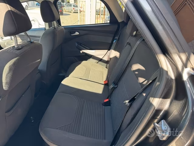 
								Ford Focus 1.5 TDCi 120 CV Start&Stop SW Titanium full									