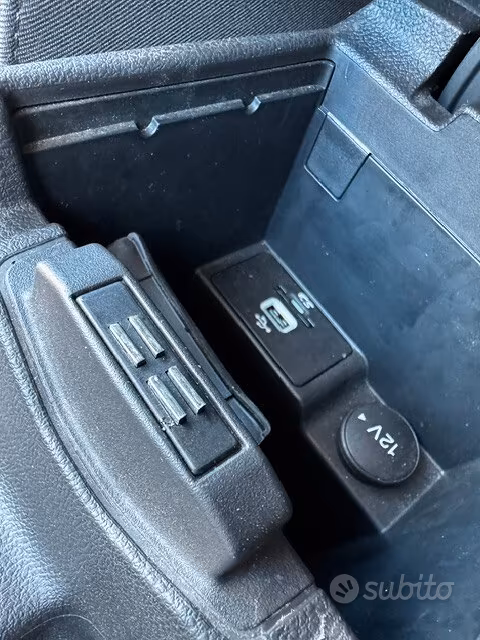 
								Ford Focus 1.5 TDCi 120 CV Start&Stop SW Titanium full									