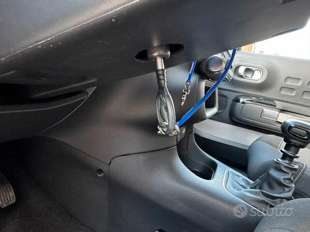 
								Citroen C3 BlueHDi 100 S&S Shine Navi-Carplay-Led- full									